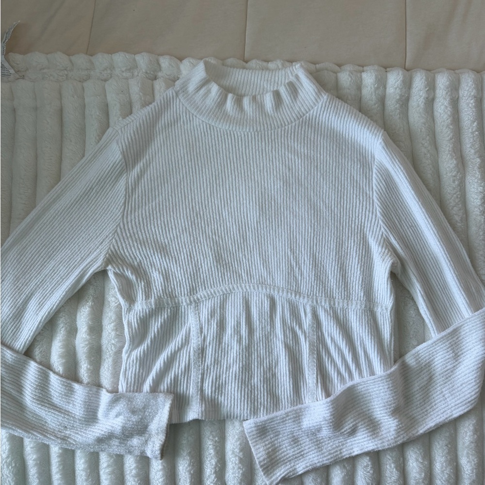 PacSun White Ribbed Sweater